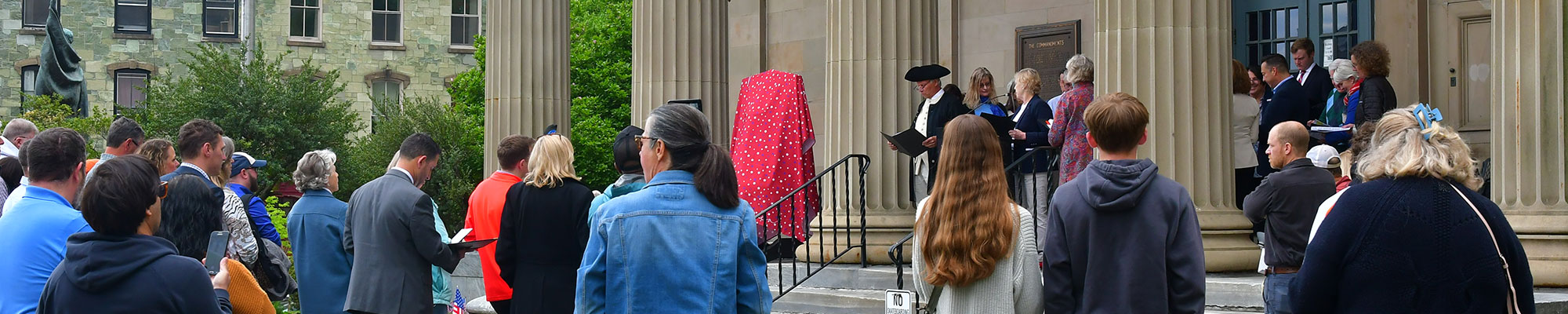 town tours kick off
